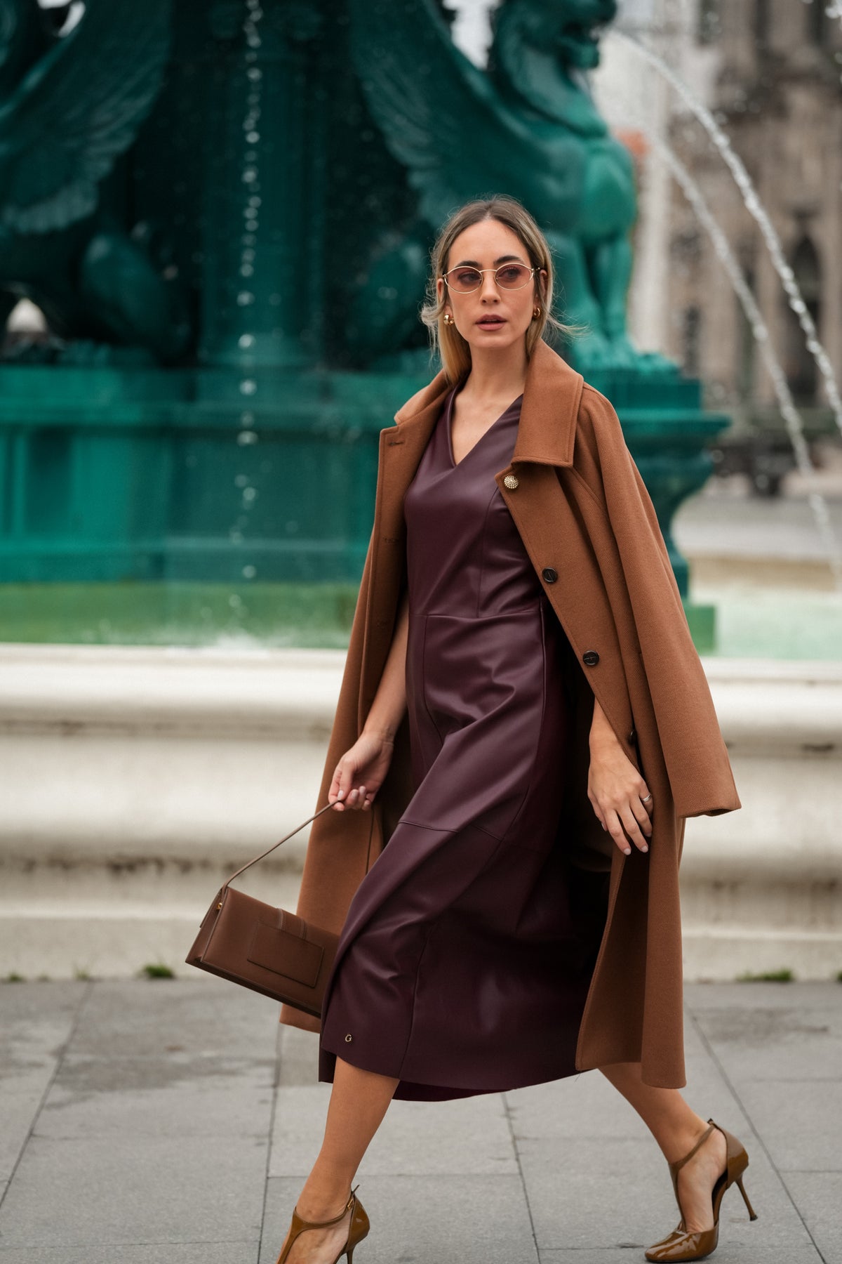 Vestido Midi em Efeito Pele
