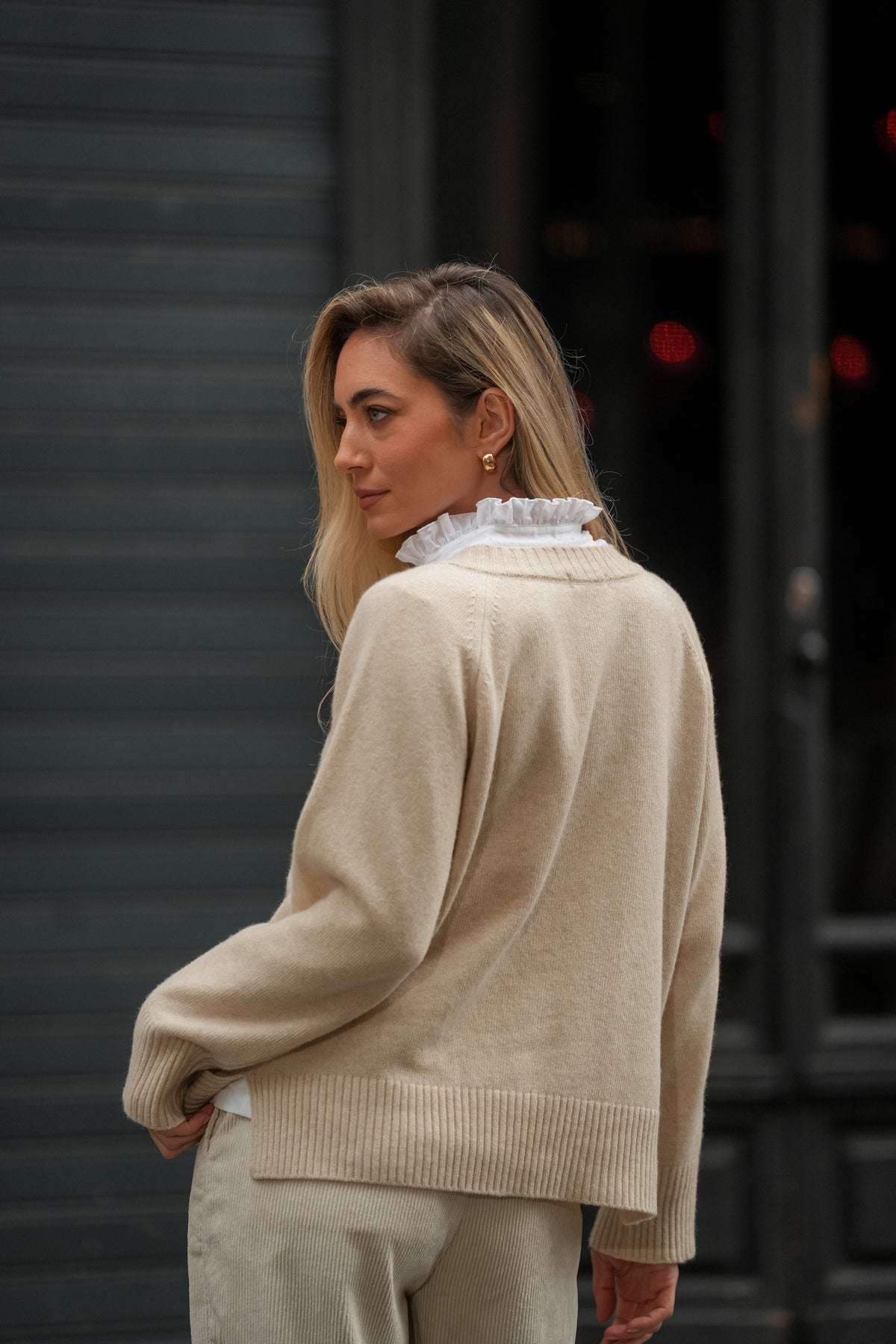 Camisola em Lã com Decote em Bico