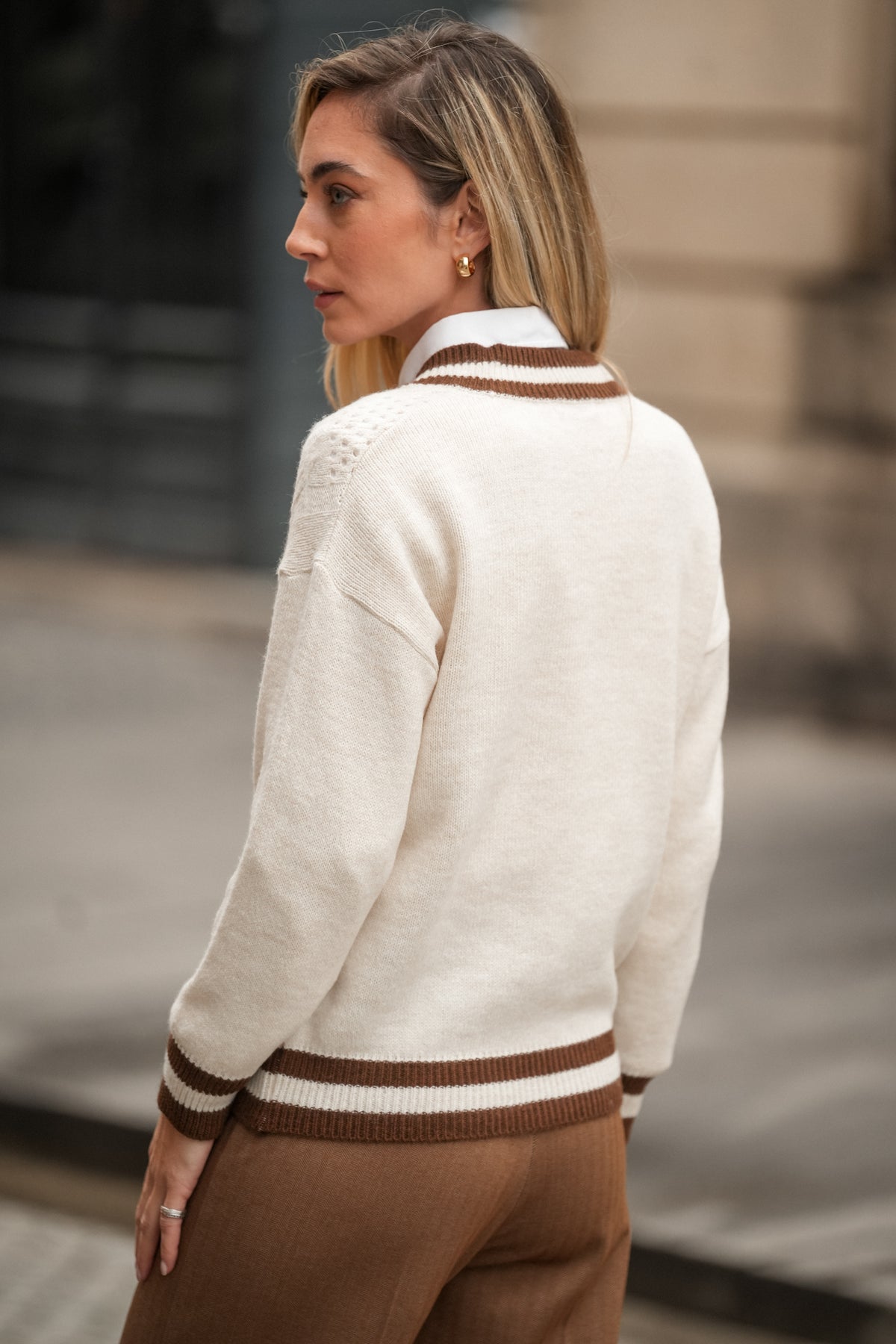 Camisola com Decote em V