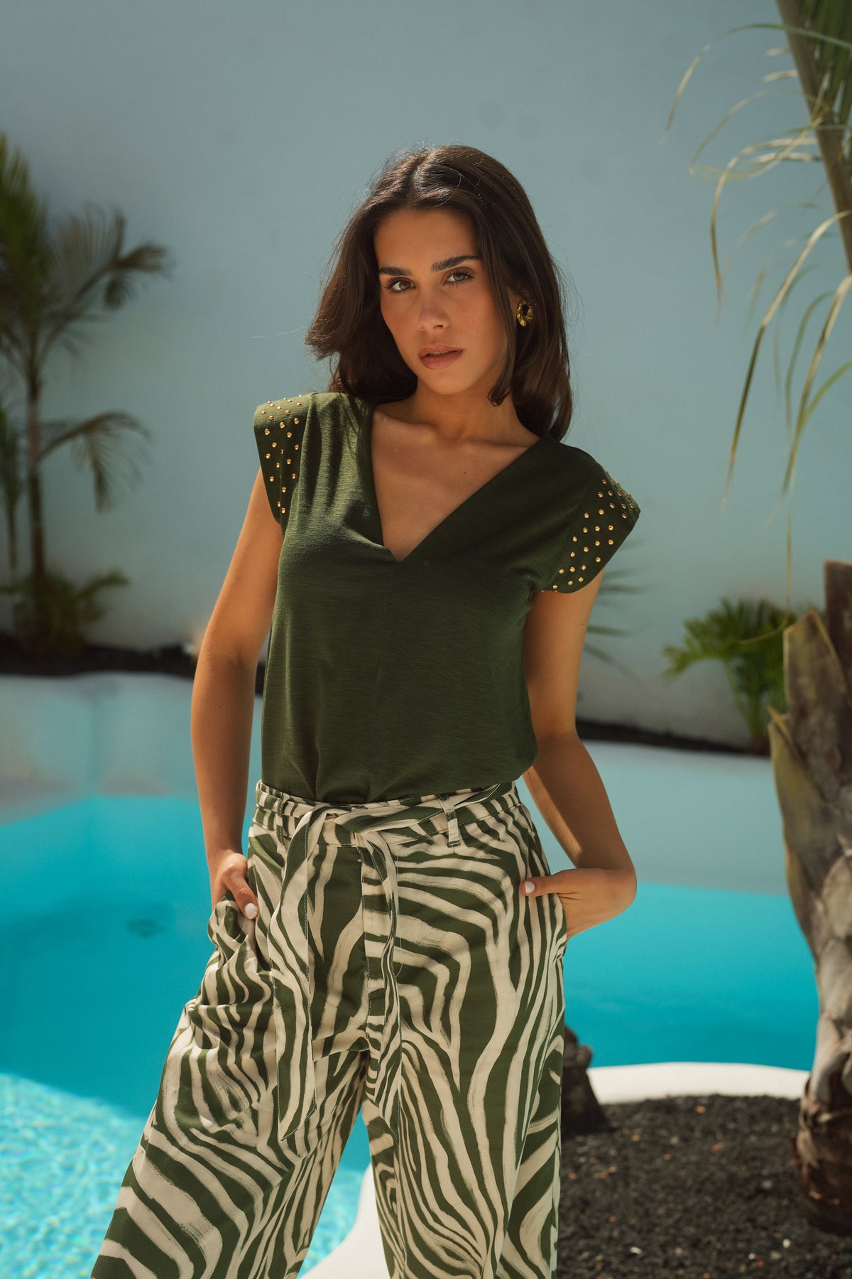 T-shirt with stud detail.