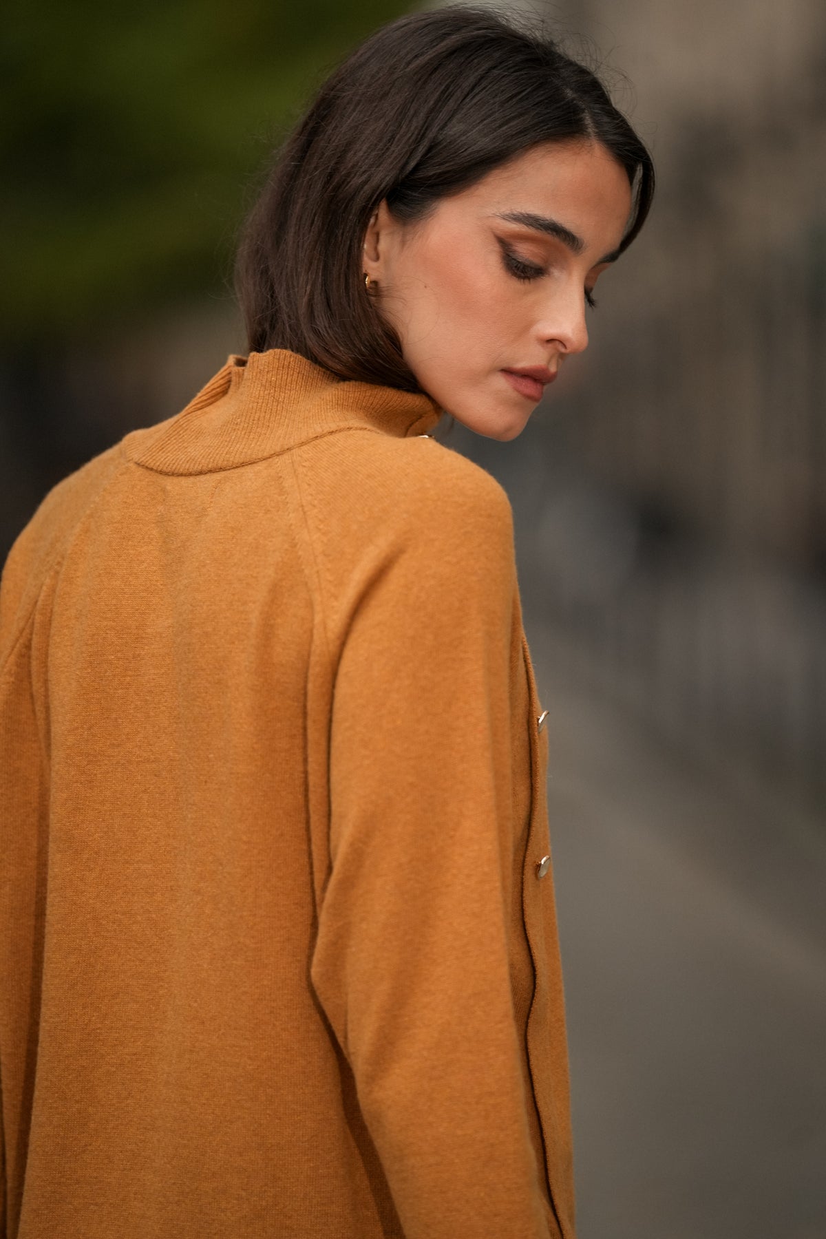 Camisola com Botões Decorativos