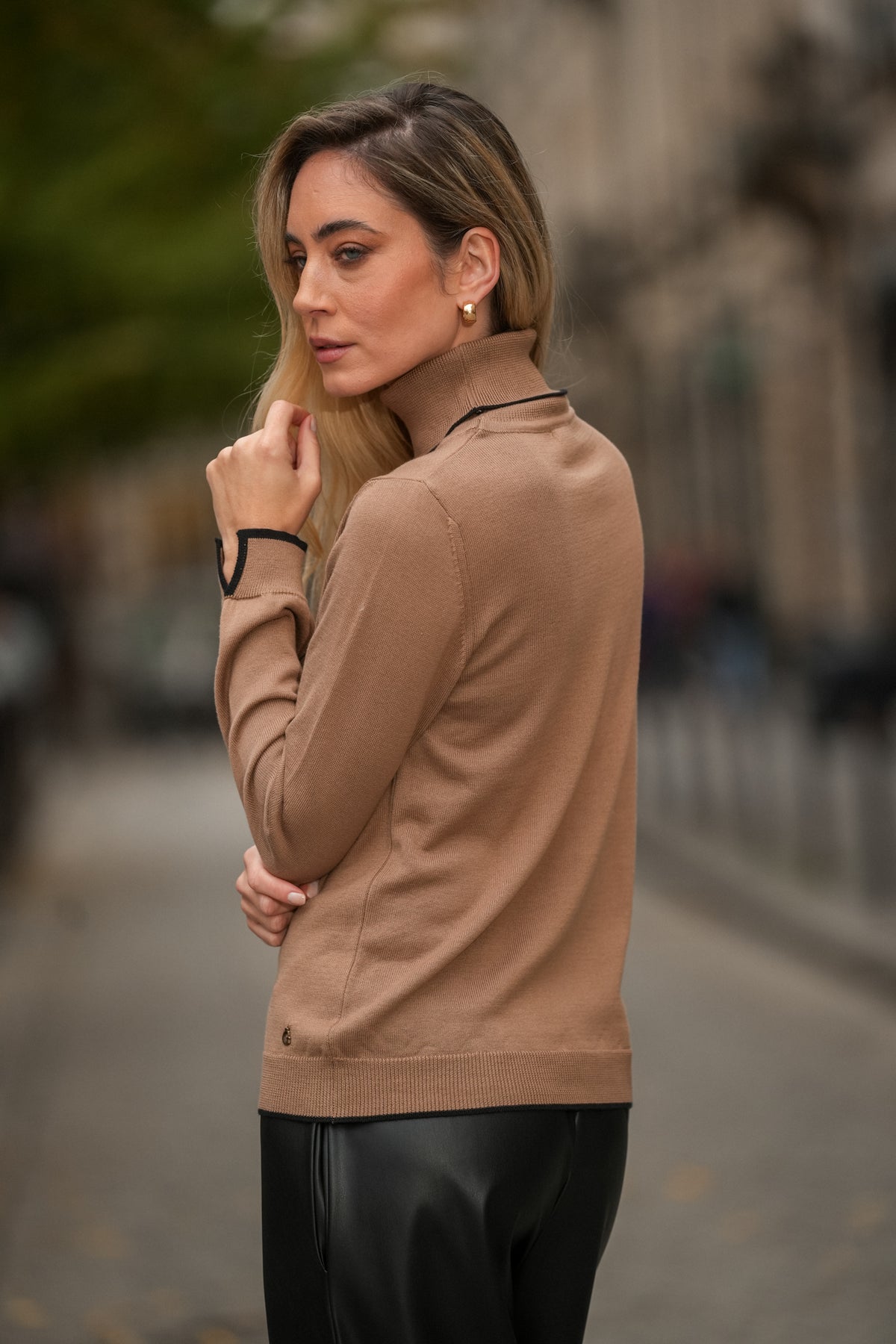 Camisola de Gola Alta