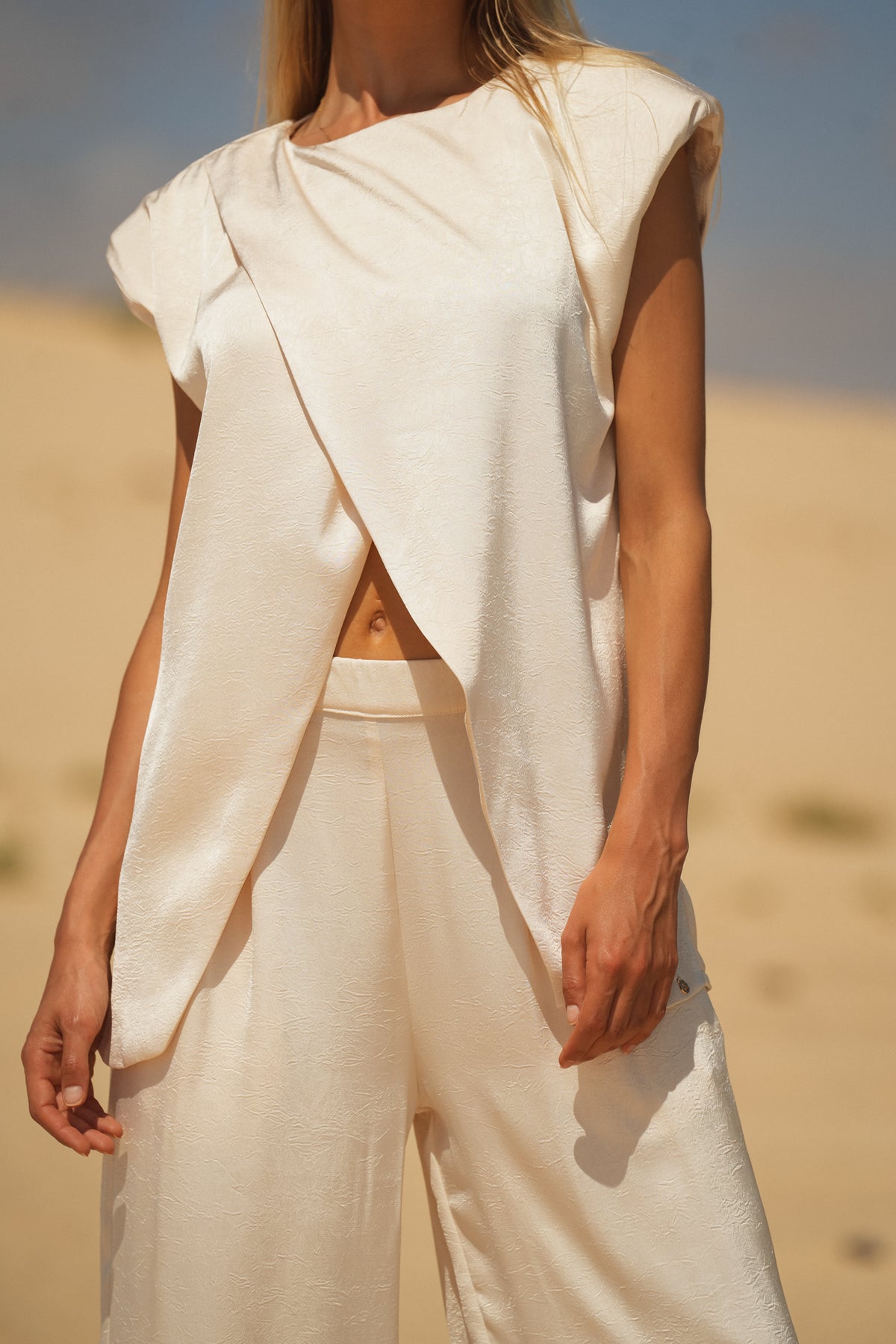 Blusa Corte Assimétrico