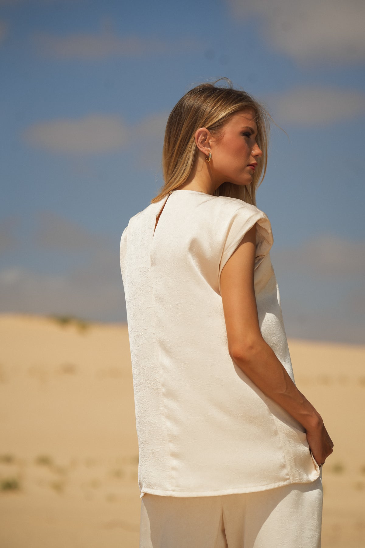 Blusa Corte Assimétrico