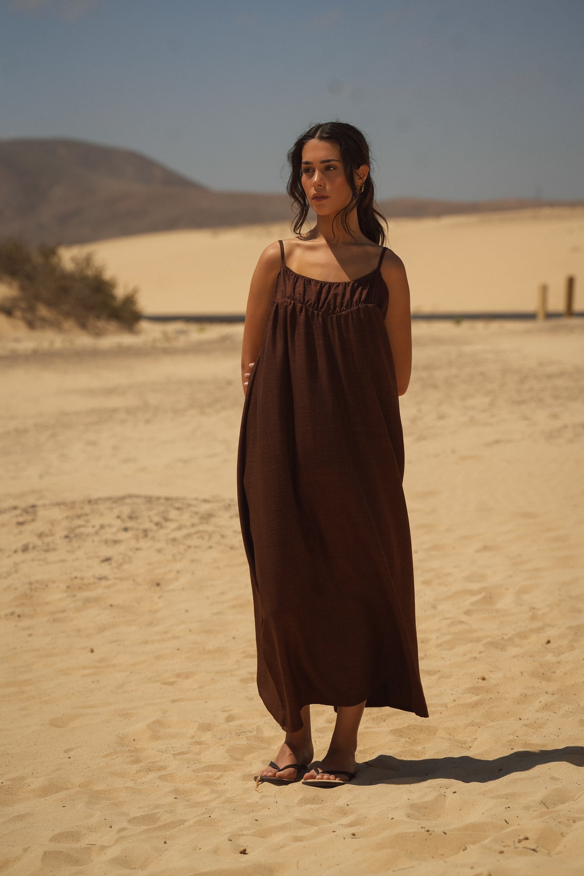 Vestido Midi Fluido com Alças Finas | GUIMANOS – vista 4