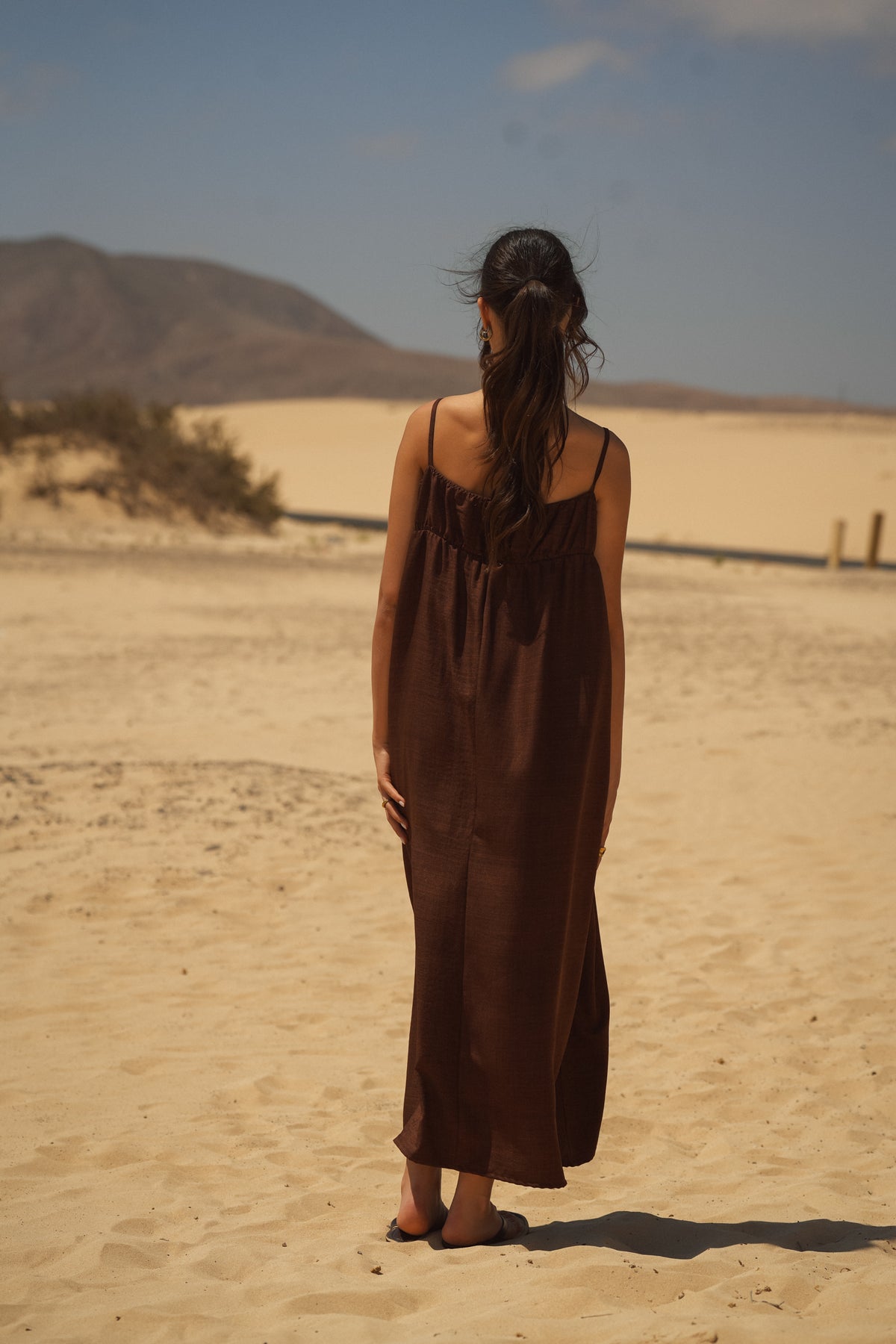 Vestido Midi Fluido com Alças Finas | GUIMANOS – vista 2