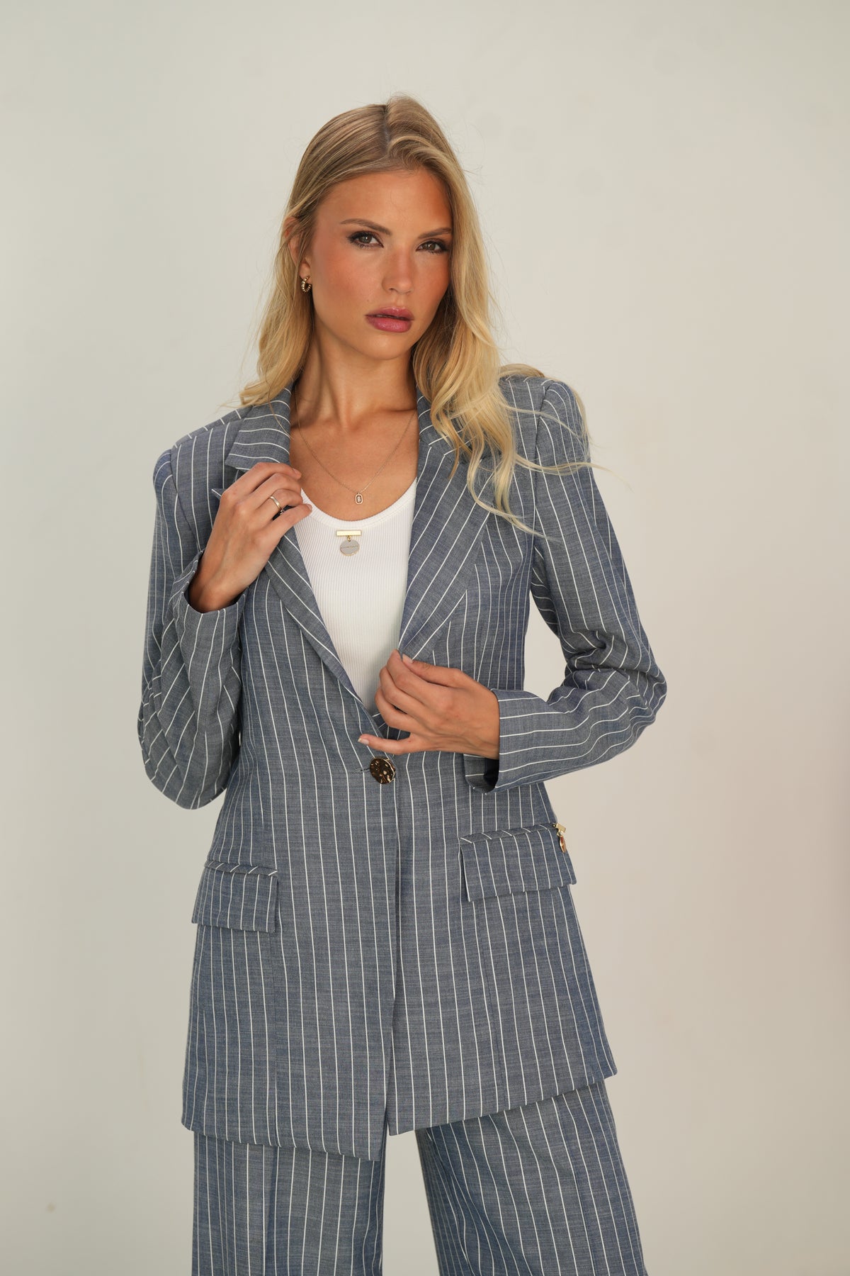 Ribbed Singlet with Pin