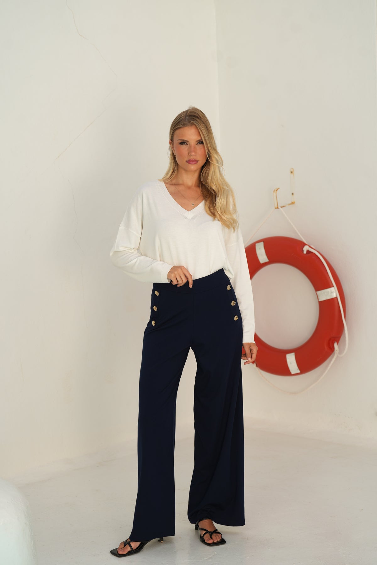 Calça Botões Decorativos