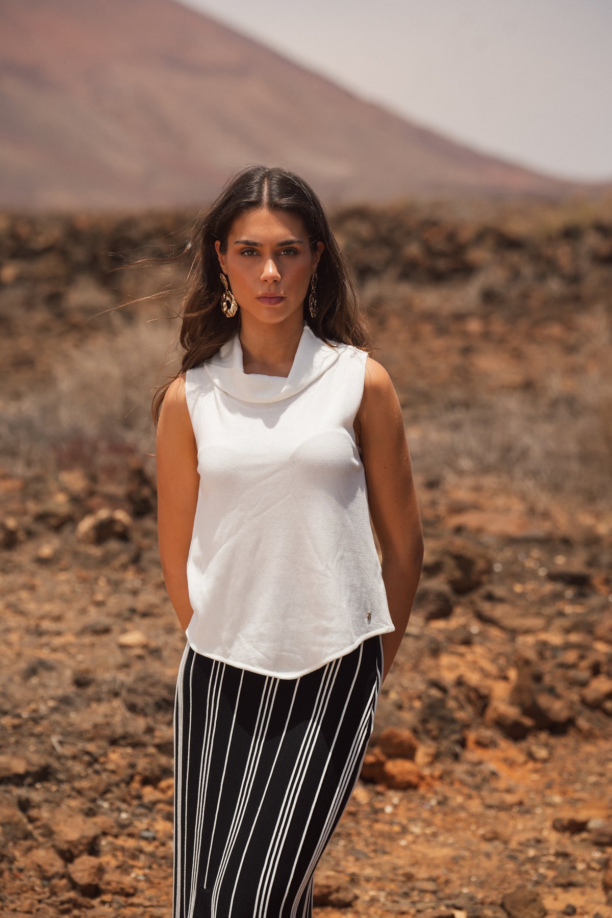 Top de Malha com Gola Drapeada