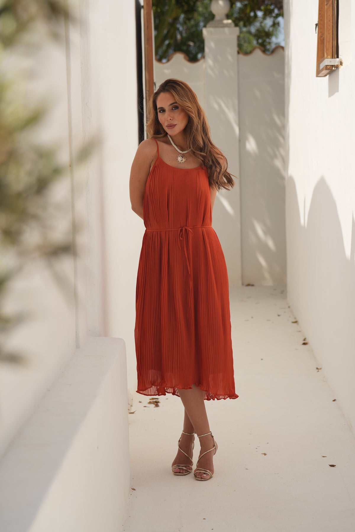 Vestido Plissado de Alças | GUIMANOS – vista 2