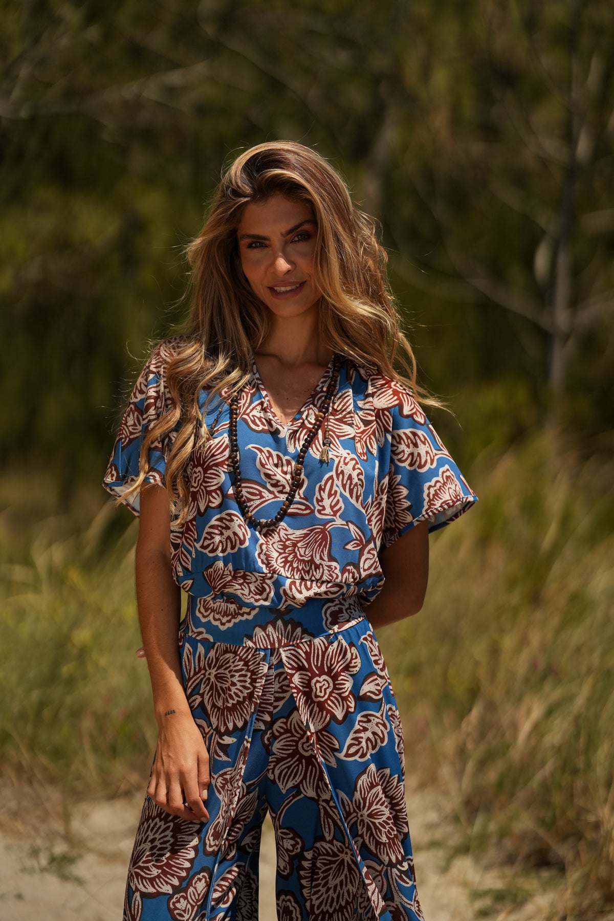 T-shirt Decote V Malha Fria | GUIMANOS – vista 2