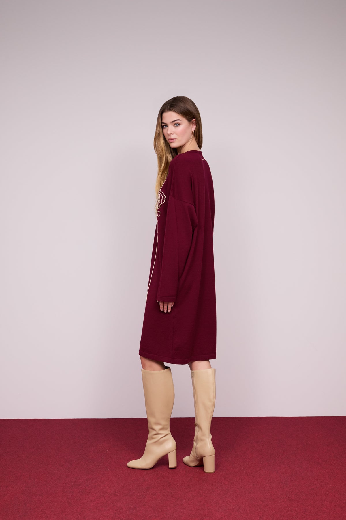 Vestido Bordado Rosa — Bordeaux