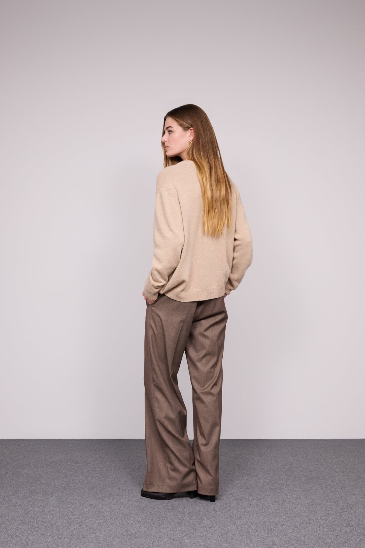 Camisola Decote V Meia Malha