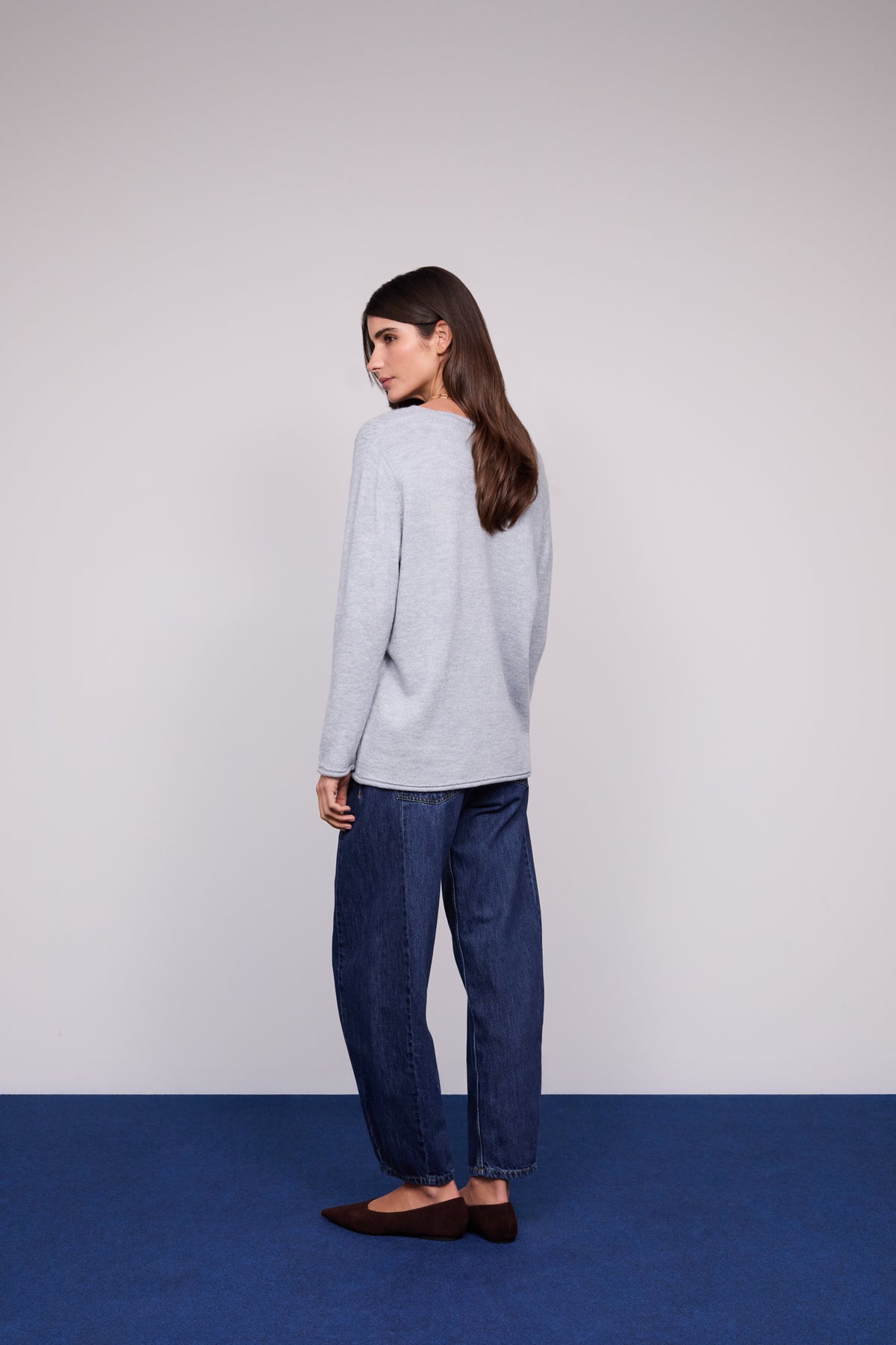 Camisola Decote V Trabalhada — Azul Claro