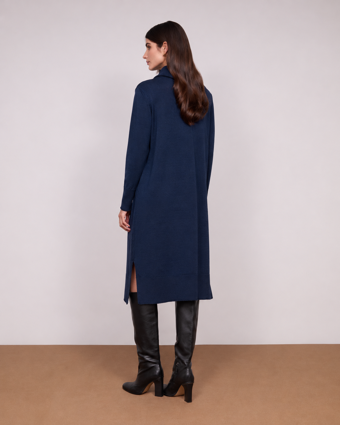 Vestido Midi Gola Alta
