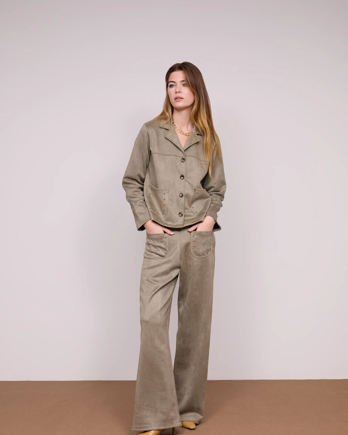 Calças Suede