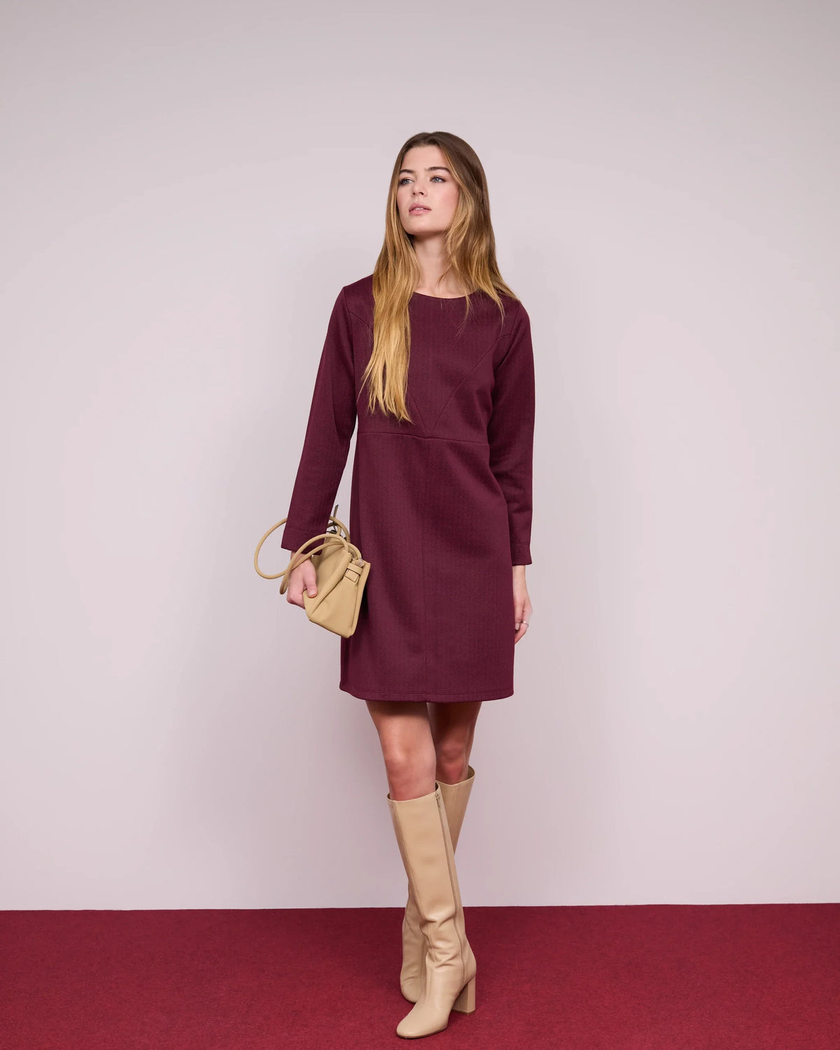 Vestido Curto Espinhado