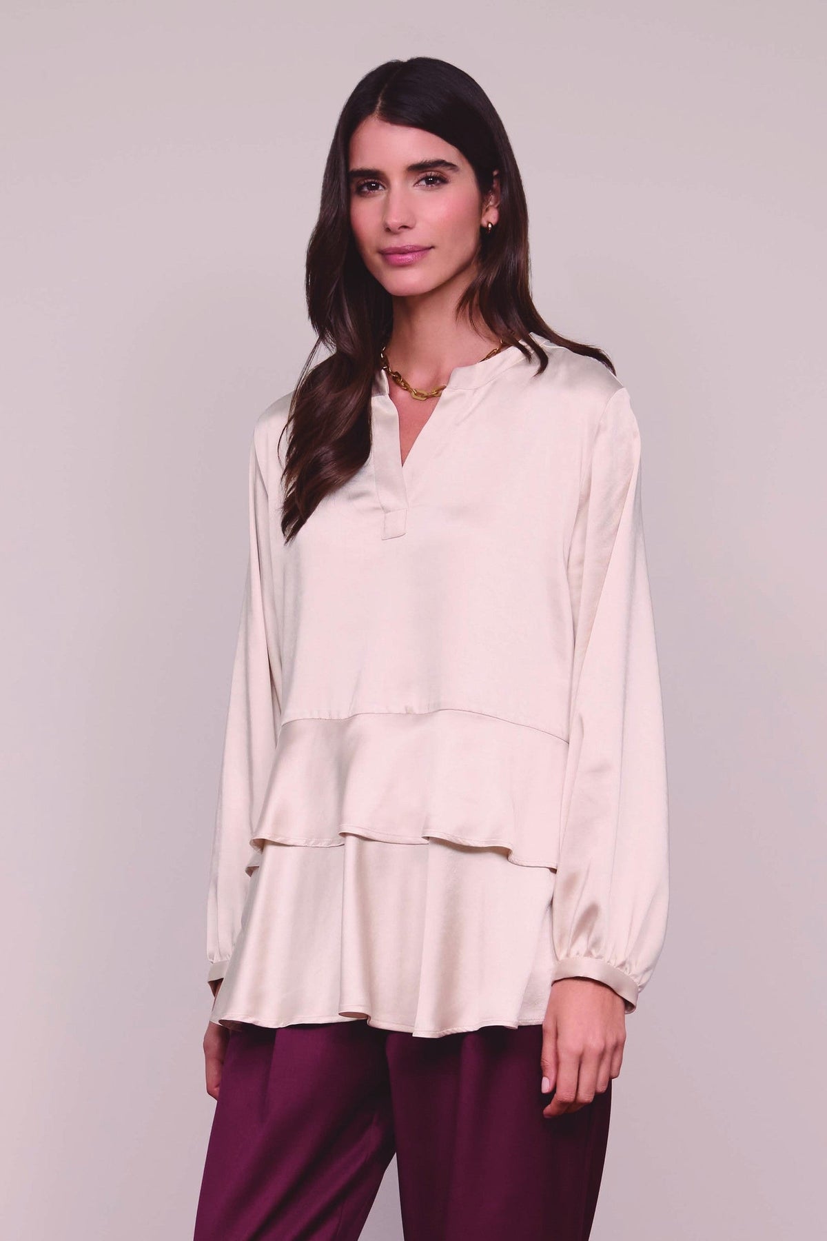 Blusa Folhos Cetim — Areia