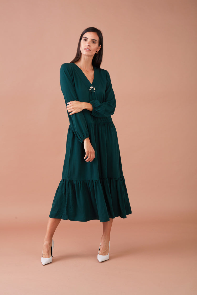 Vestido Fluido Midi com Aplicação | GUIMANOS