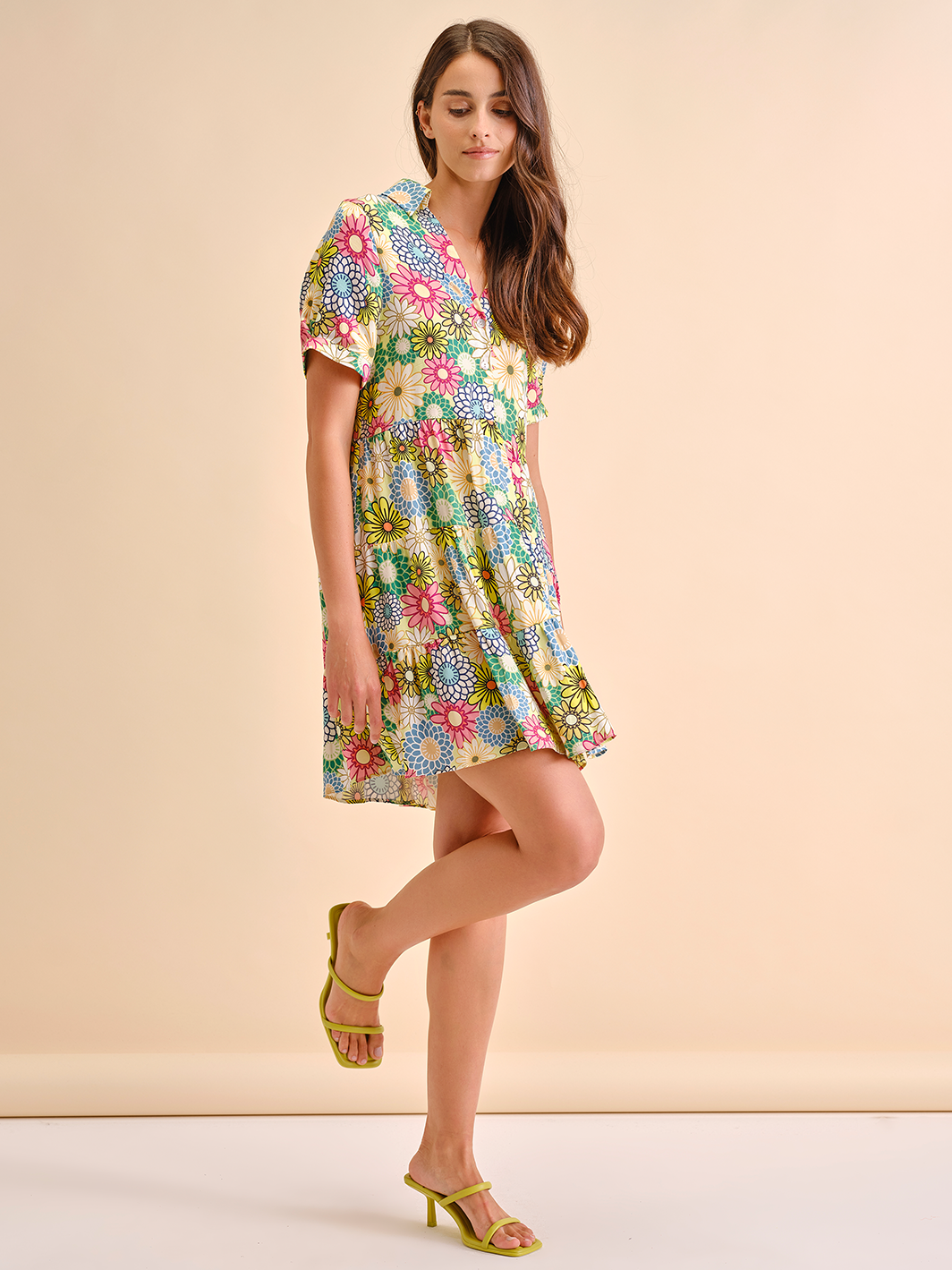 Vestido Curto Estampado Flores | GUIMANOS