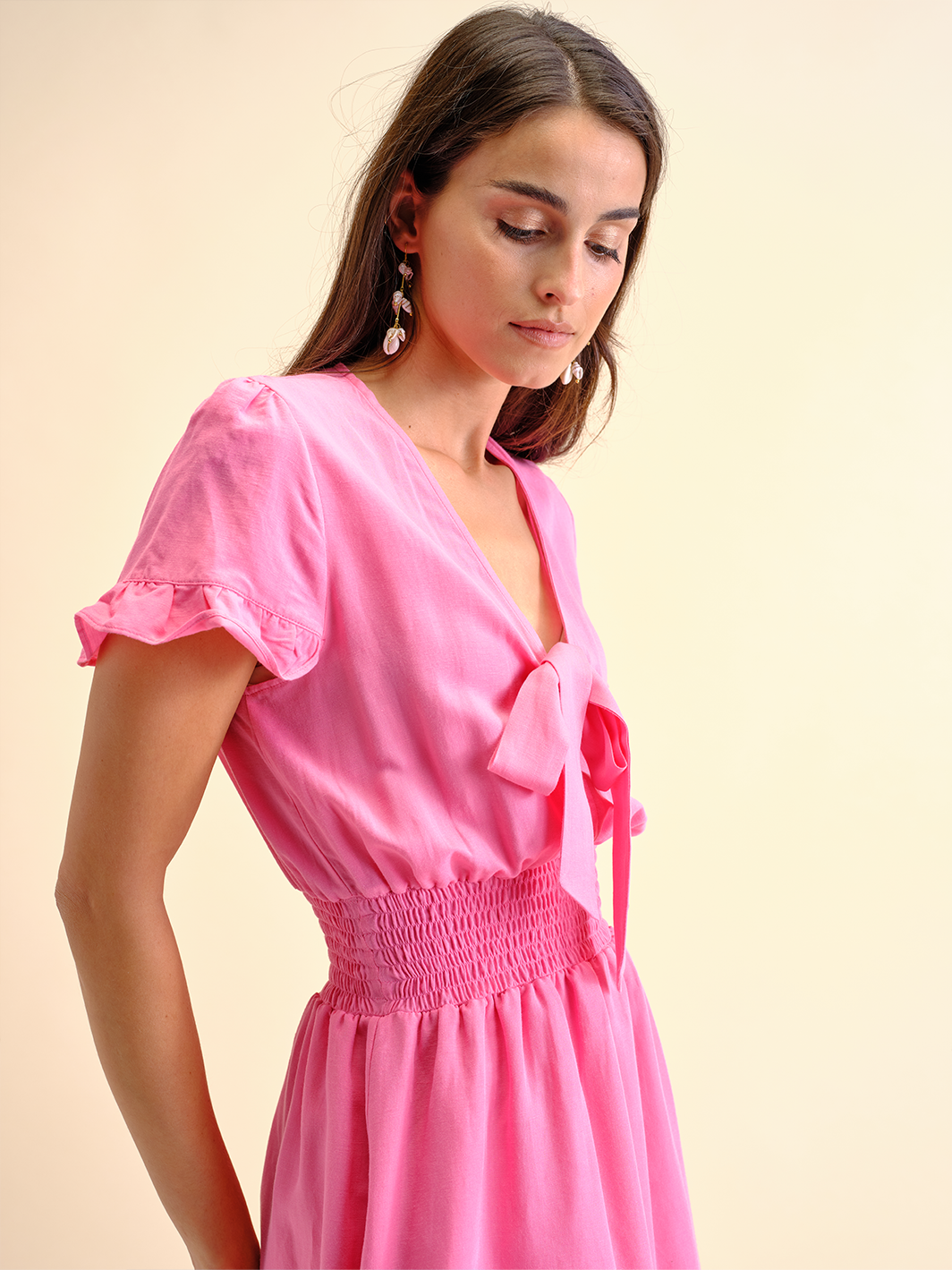 Vestido Curto Folhos | GUIMANOS