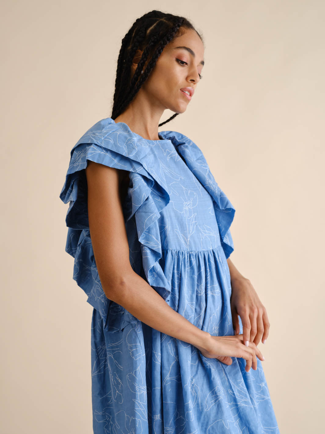Vestido Curto Mangas Folho | GUIMANOS – vista 3