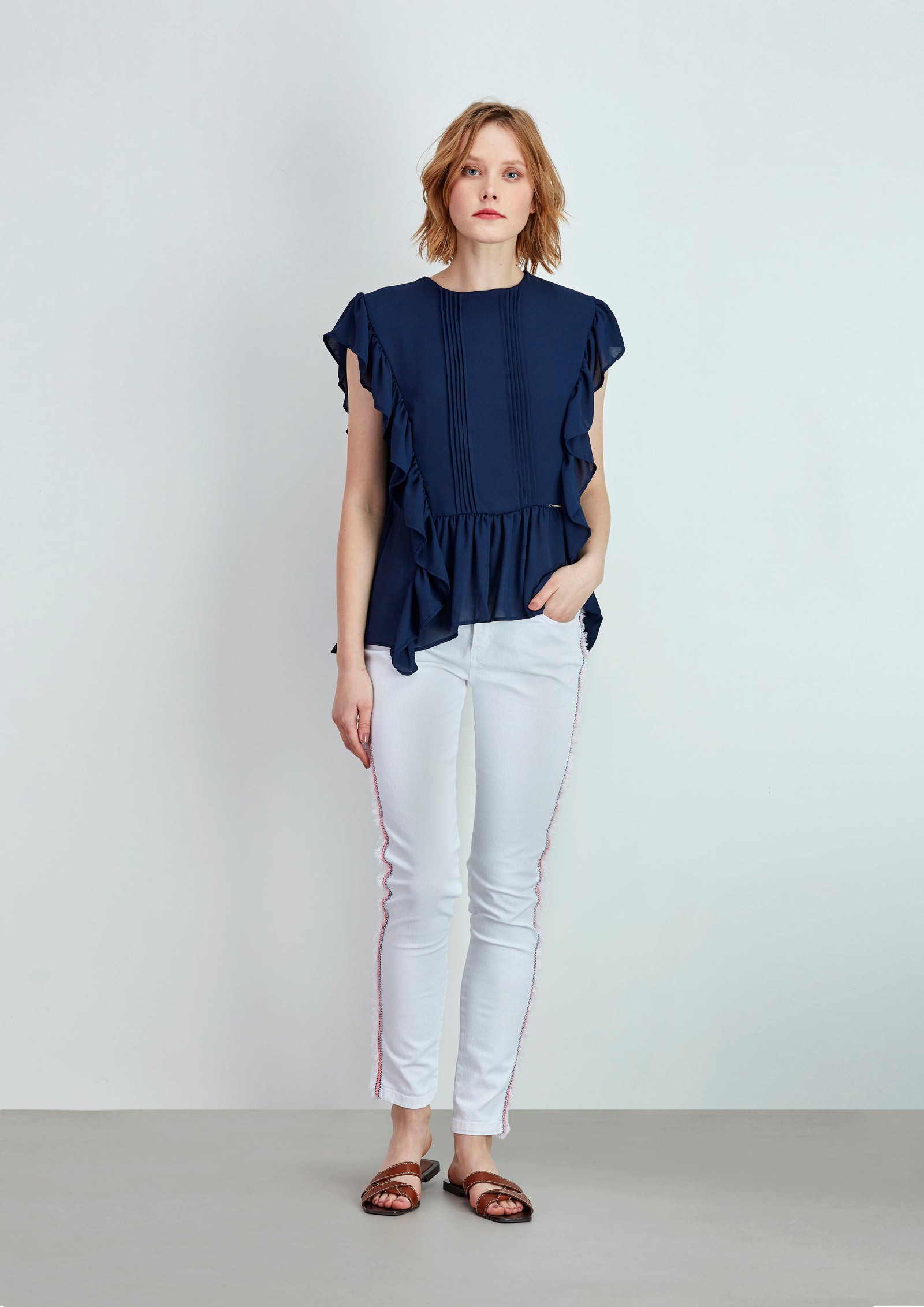 Blusa Lisa com Folhos - guimanos-store