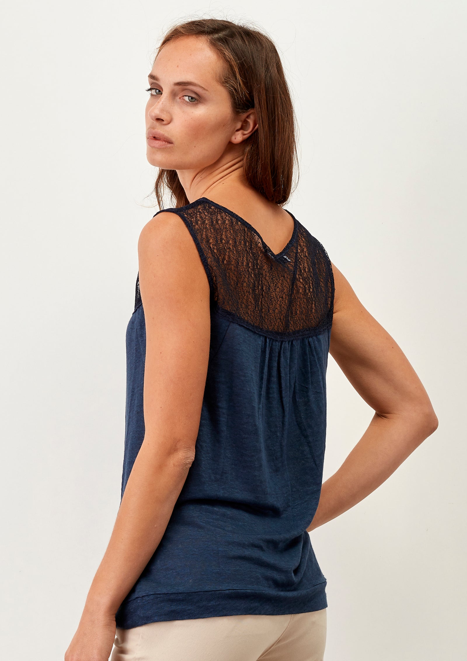 T-Shirt Linho Renda Peito - guimanos-store