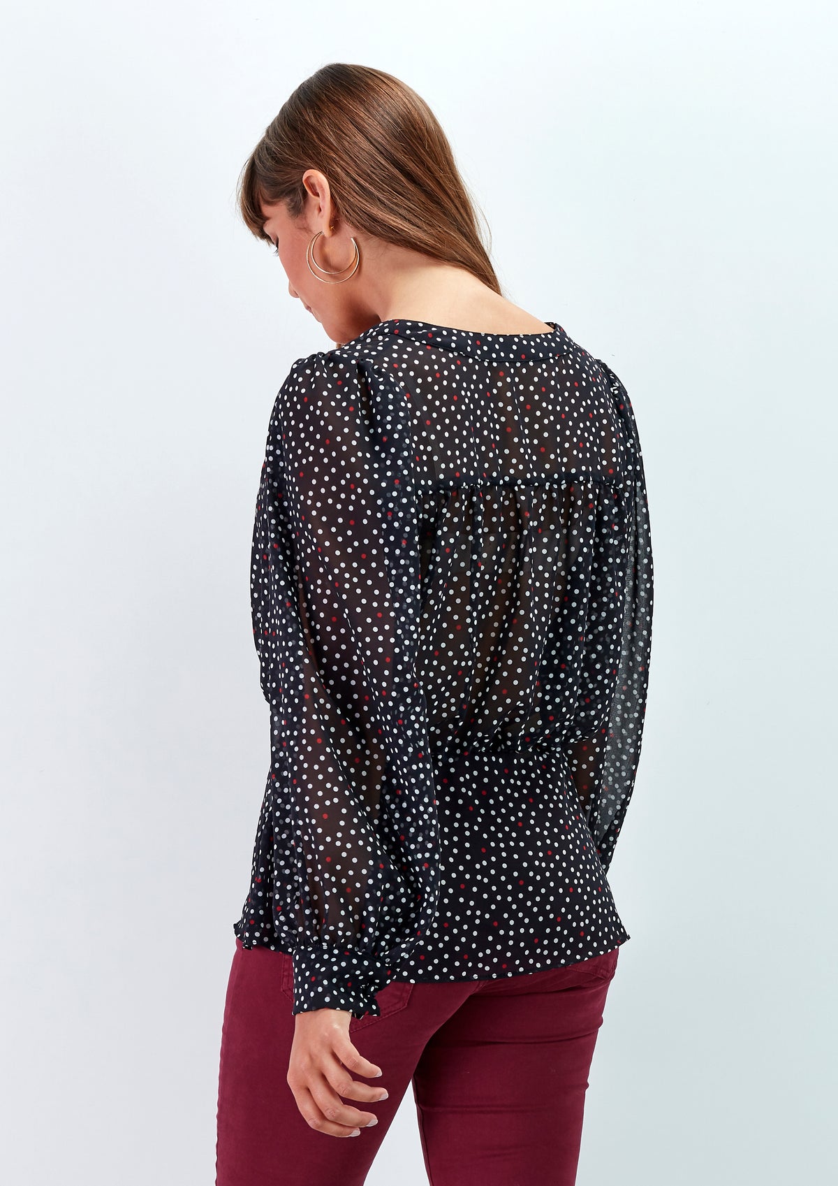 Blusa com Corte de Pintas - guimanos-store