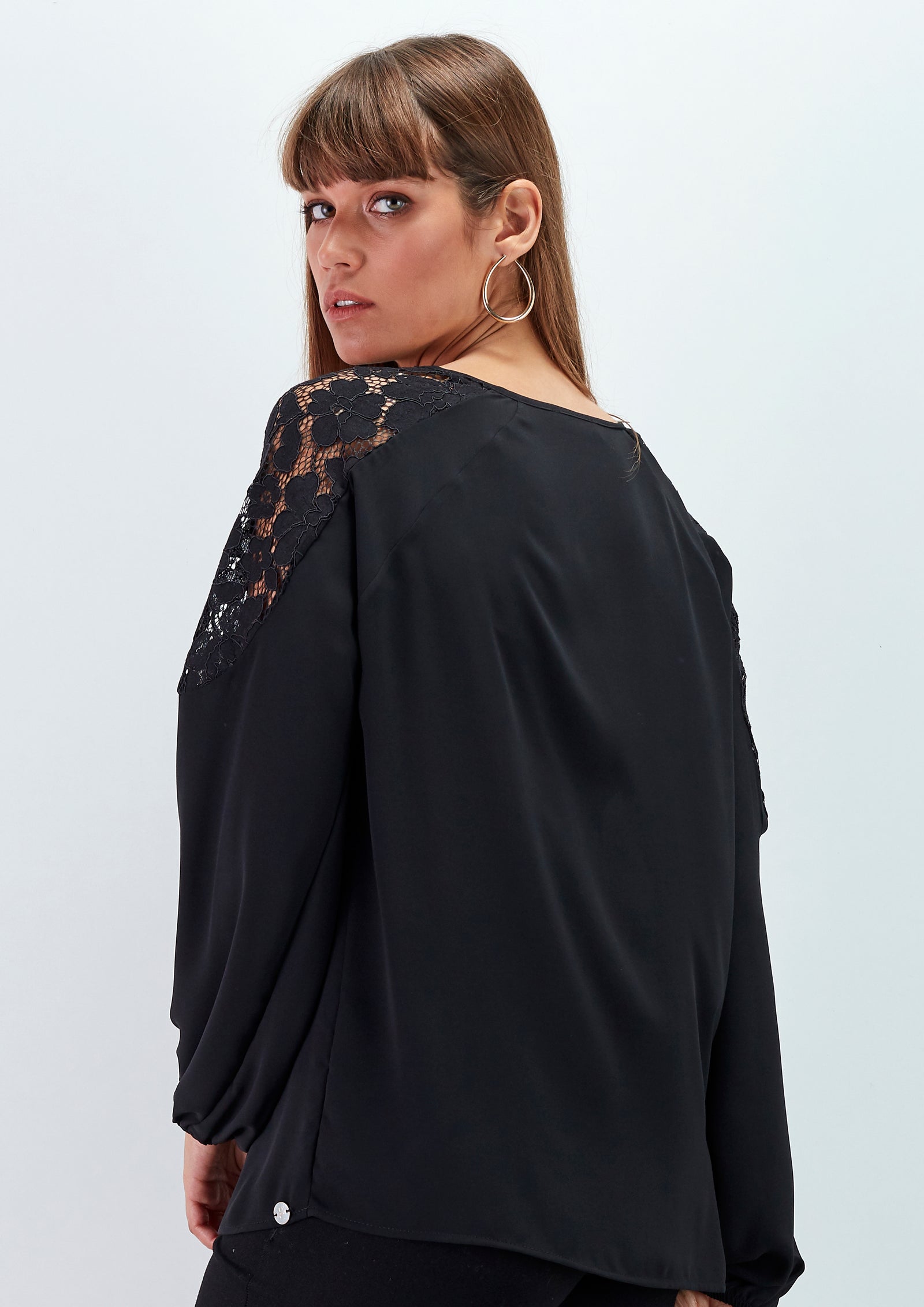 Blusa com Encaixe Renda - guimanos-store